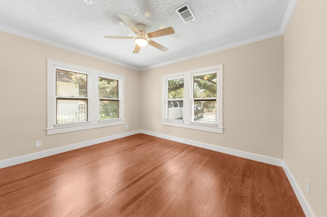Building Photo - 1324 Allston St