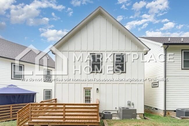 Building Photo - 148 Briar Rd
