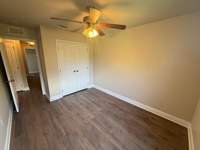 Building Photo - 8868 Brown Pelican Cir