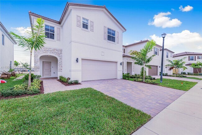 Building Photo - 2498 SE 25th Ct