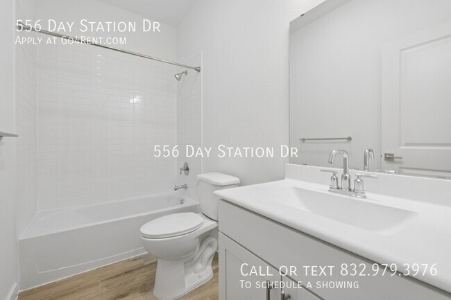 Building Photo - 556 Day Sta Dr