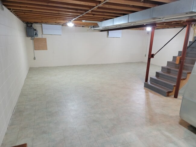 Basement 2 - 1479 Redfield St
