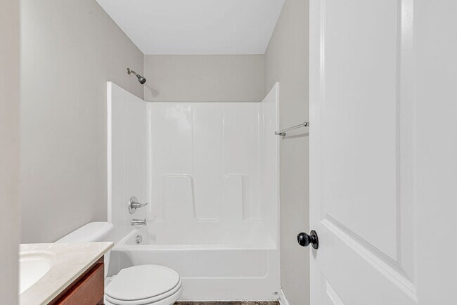 Building Photo - 258 Breakwater Dr