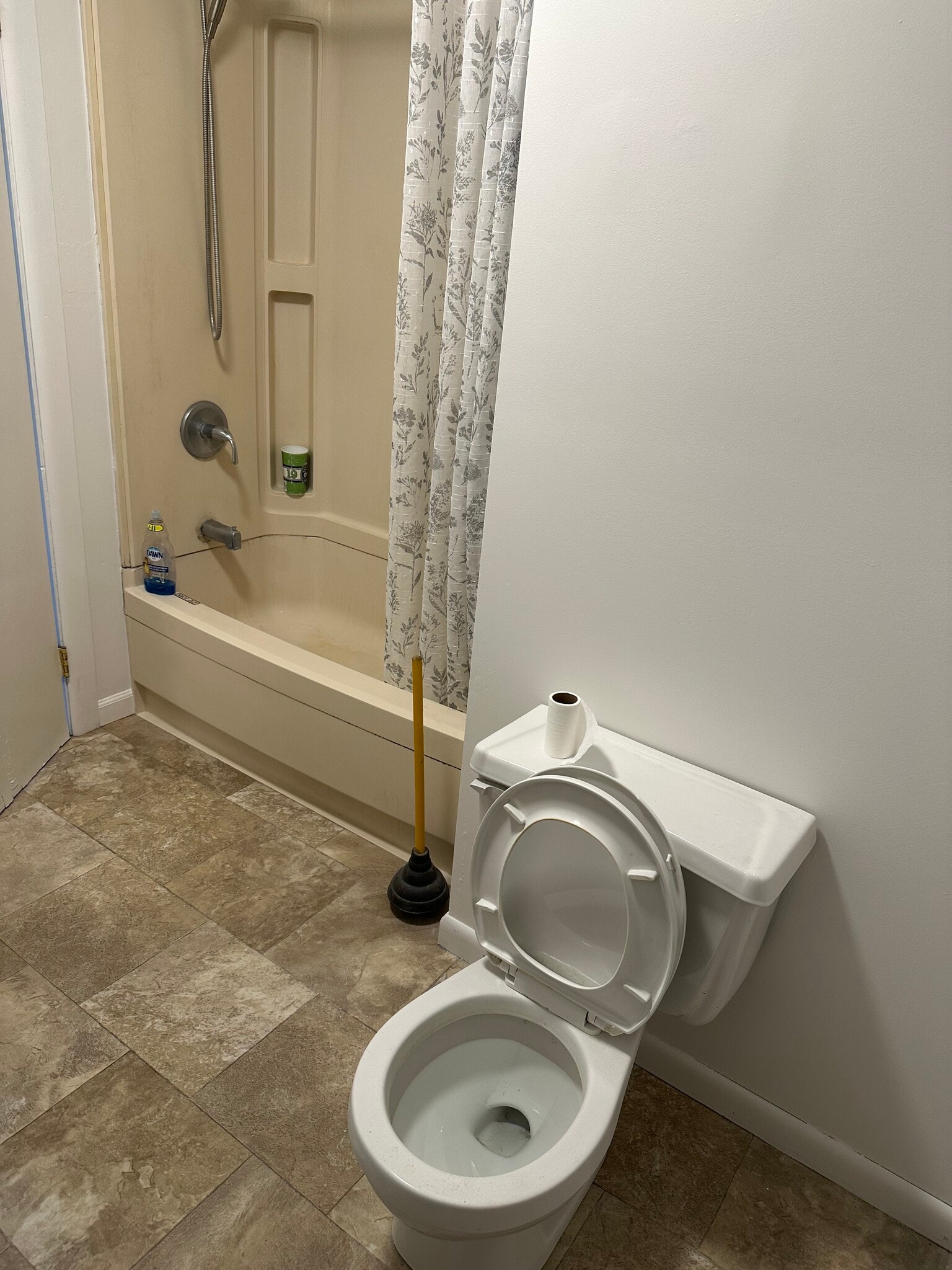 Building Photo - 1344 Newport Rd