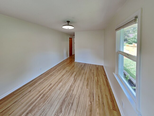 Building Photo - WEST LAFAYETTE SCHOOLS