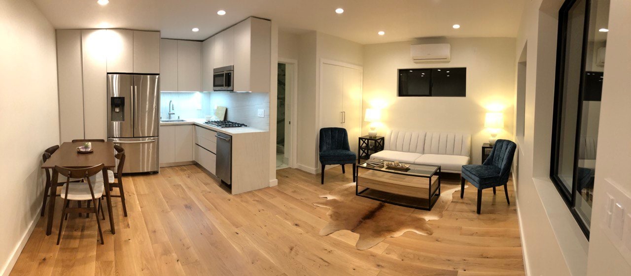 Building Photo - 3527 Greenfield Ave