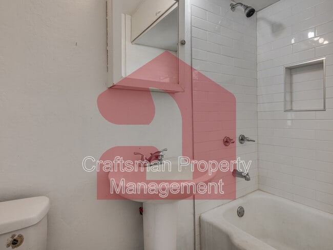 Building Photo - 2017 Downing St