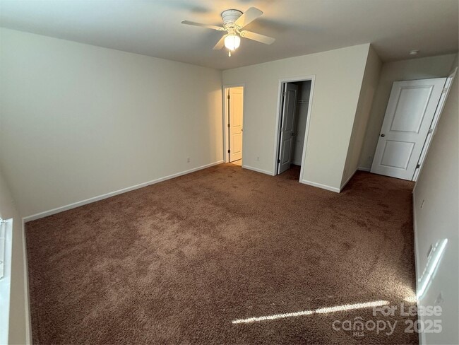 Building Photo - 9010 Harwood Knoll Dr