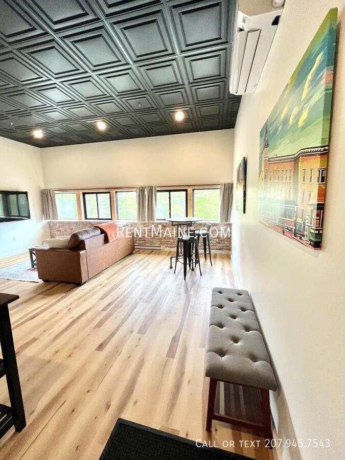 Building Photo - 113 N Lancey St