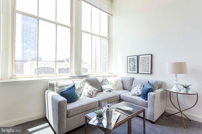 Building Photo - 2121 41 Market Street Unit 618