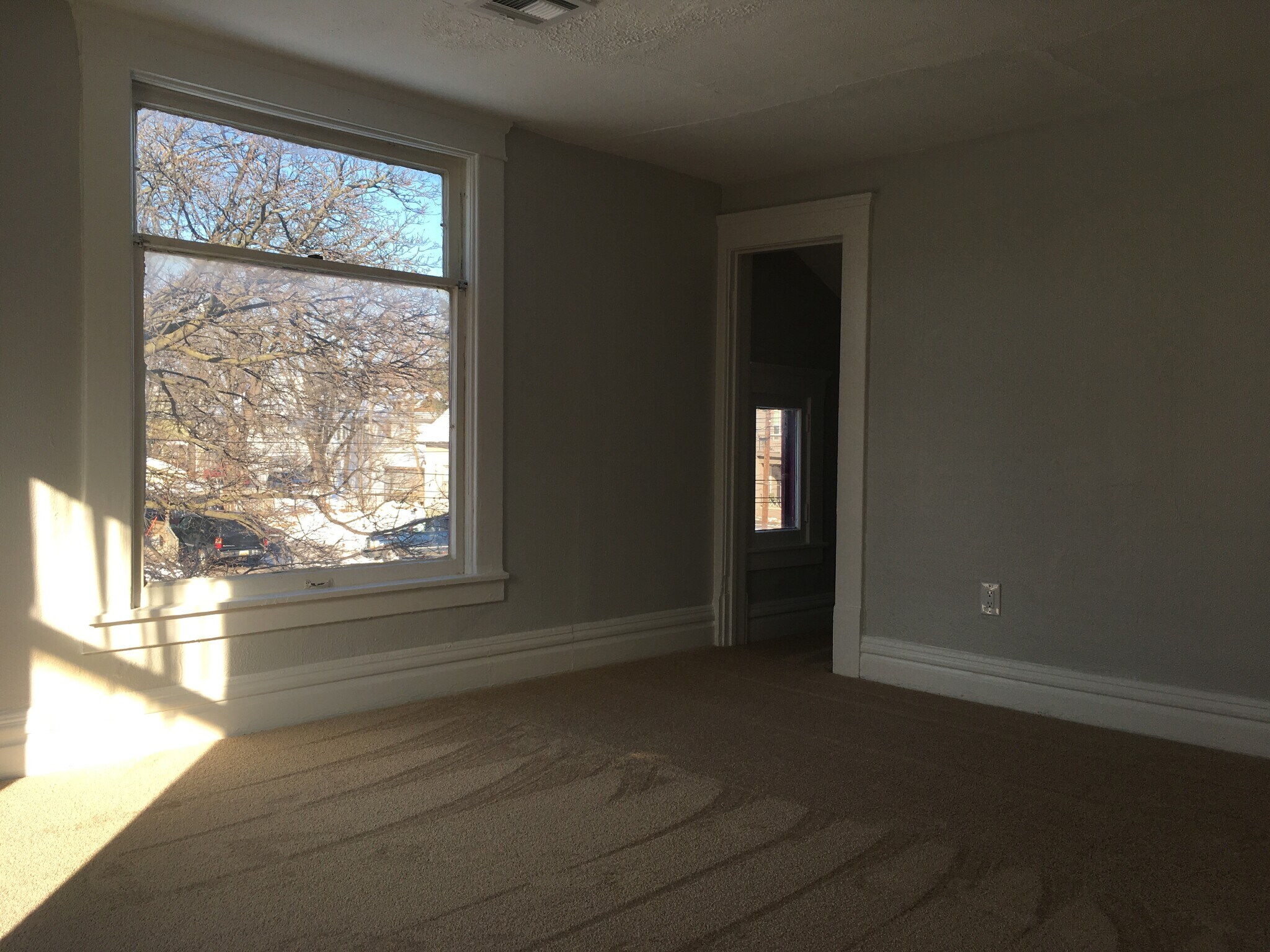 Bedroom 1 - 219 W Oakland Ave