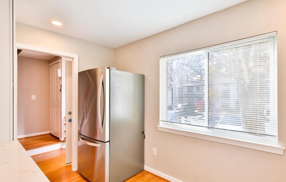 Building Photo - 11817 Coopers Ct