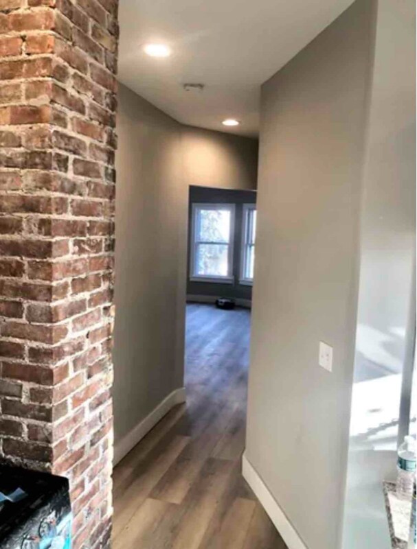 Building Photo - 171 Blaine Ave