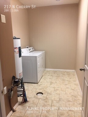 Building Photo - 2 Bedroom Twinhome For Rent in Lennox, SD!!