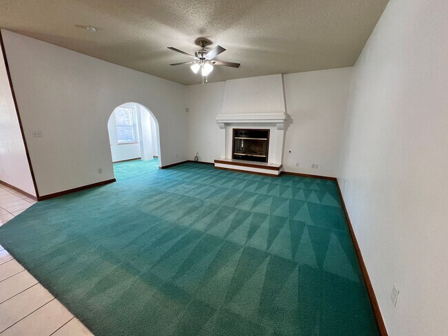 Building Photo - 6851 Rock Canyon Dr