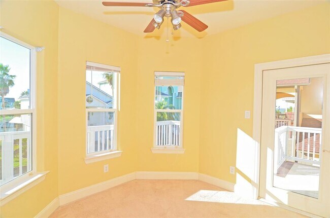 Building Photo - 131 Starboard Dr