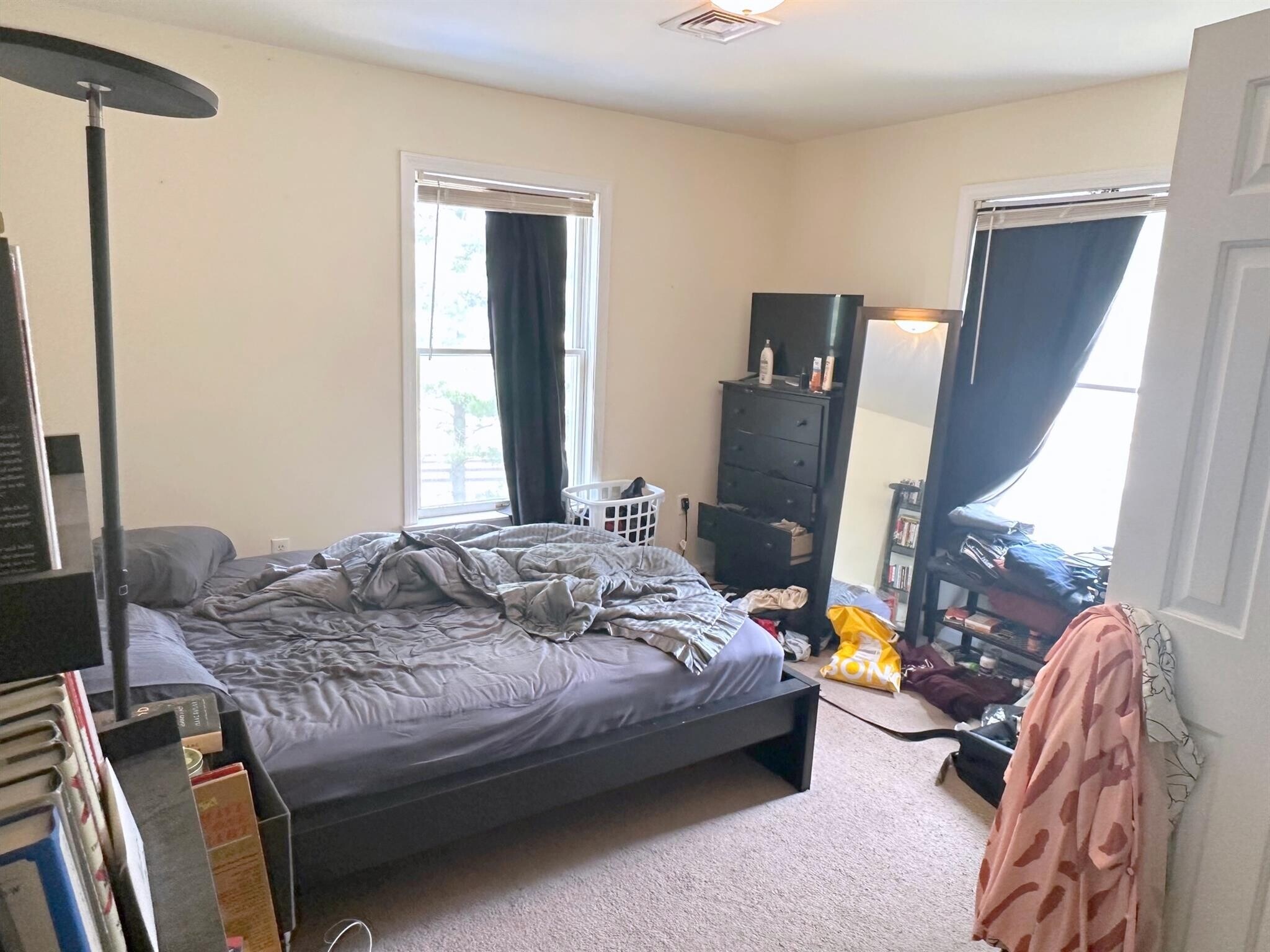 Building Photo - 3 Kent Ct