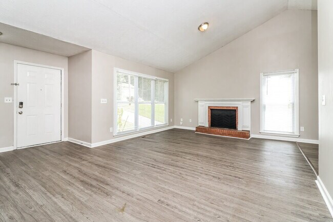 Building Photo - 3106 Calumet Cir NW