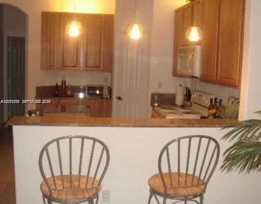 Building Photo - 8041 NW 114th Pl