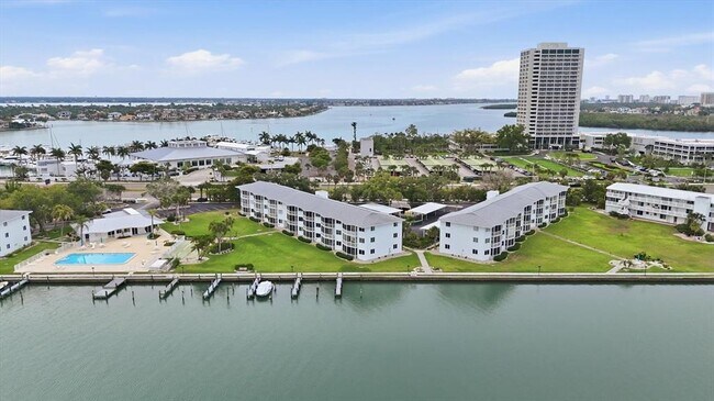 Building Photo - 769 John Ringling Blvd
