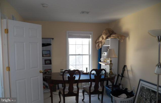 Building Photo - 2276 Southpoint Dr