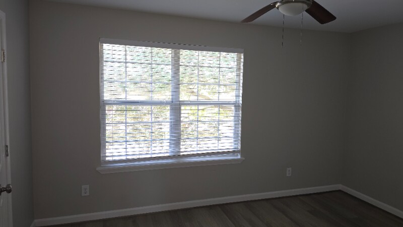 Building Photo - 1812 Country Village Blvd