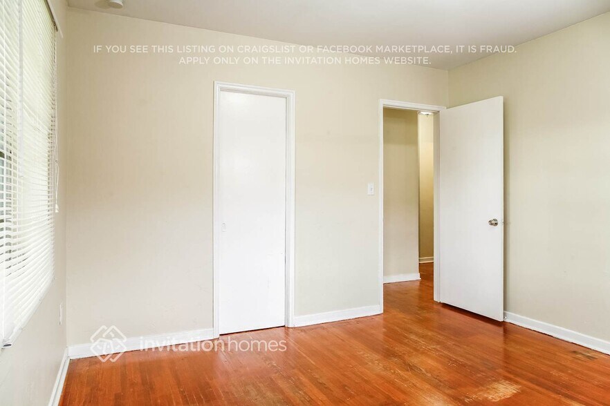 Building Photo - 245 NW 124th St