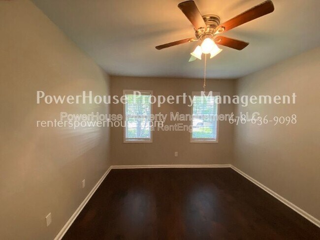 Building Photo - 5043 Brookside Ct