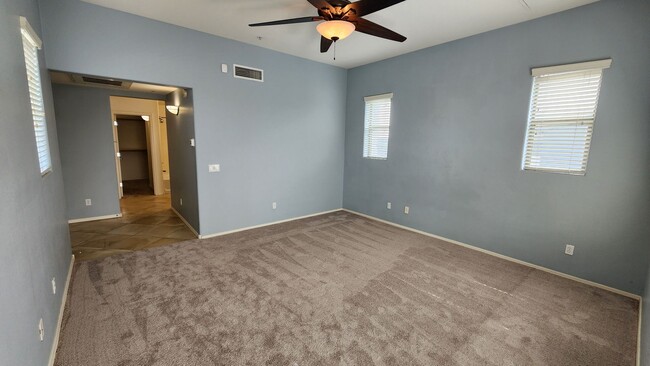 Building Photo - 2 Bedroom Townhome at the Artisan Village ...