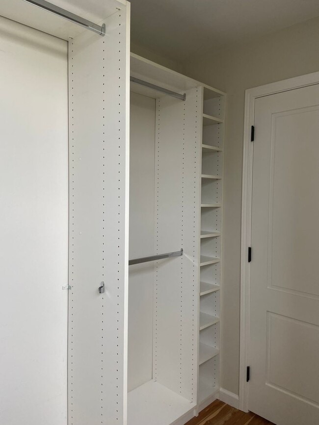 Building Photo - 3 Bed/2Bath Ready to Move In