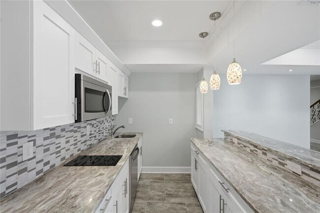 Building Photo - 770 Glastonbury Ct