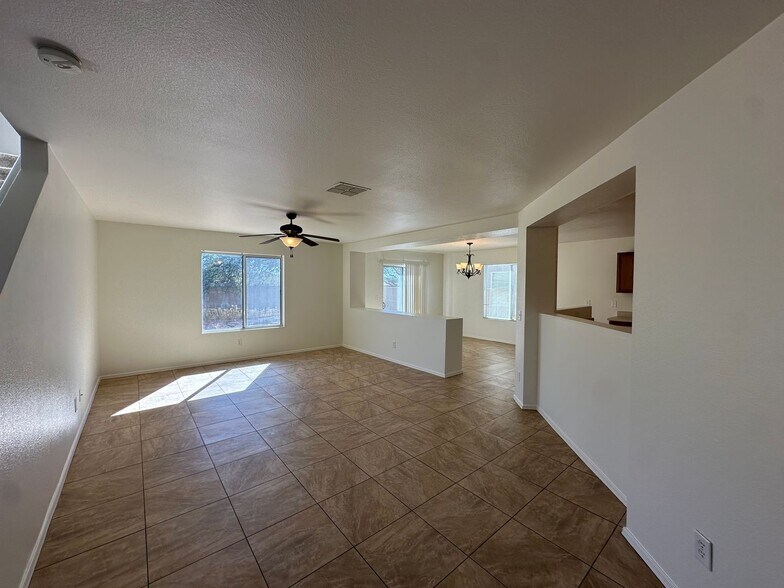 Building Photo - 6279 S Earp Wash Ln