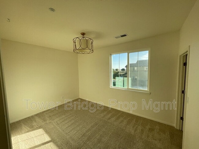 Building Photo - 5508 Copper Sunset Way