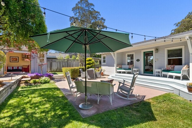 Primary Photo - Oceanfront Paradise - 1BR/1BA w/ Additiona...
