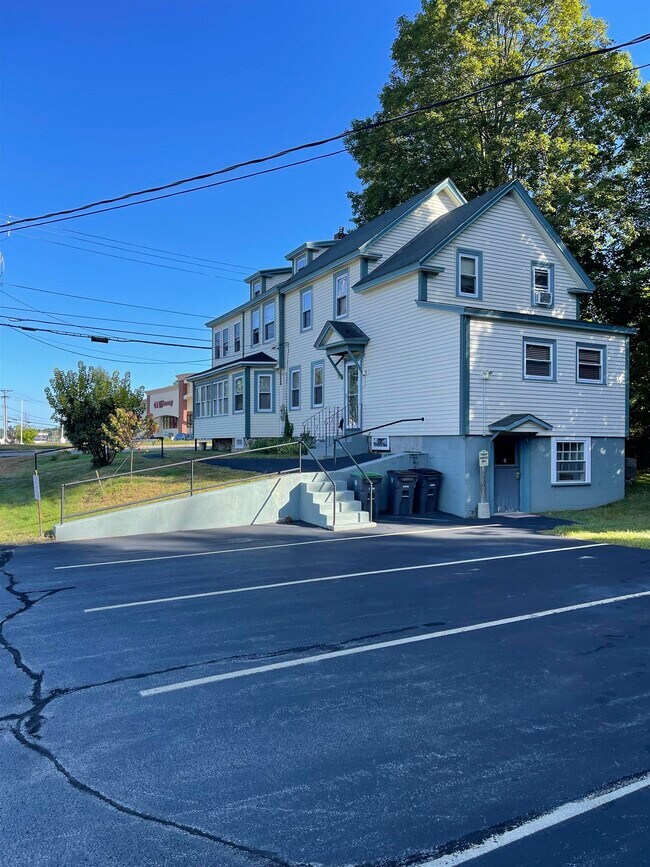 3 Whitehall Rd 3 Whitehall Rd Hooksett NH 03106 Apartment Finder