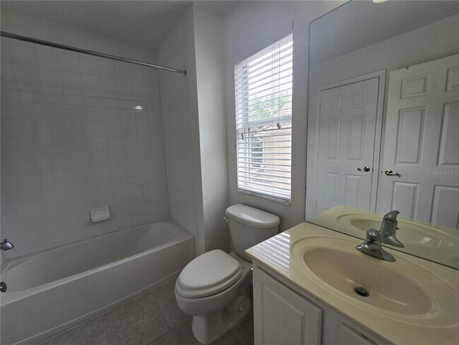 Building Photo - 3542 Shallot Dr