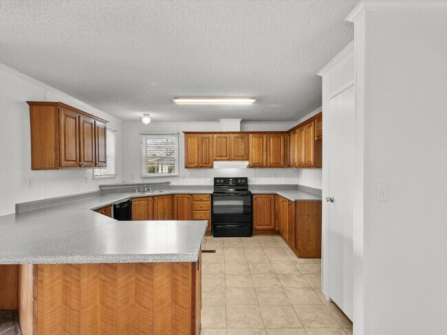 Building Photo - Great Home Near Tanner High School!