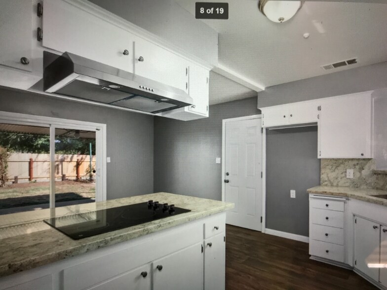 Building Photo - 1330 N Winery Ave