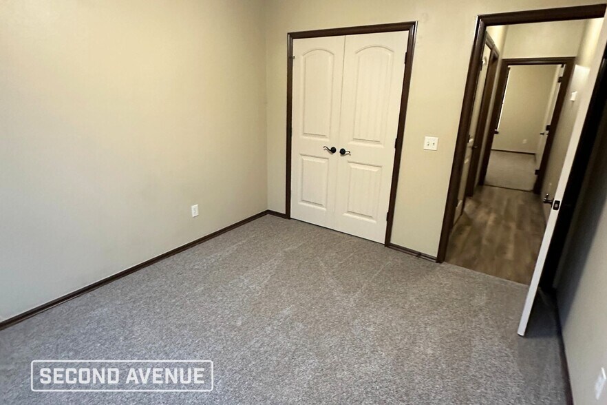 Building Photo - 1204 SummerHill Dr