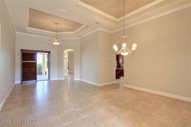 Building Photo - 3381 Thurloe Dr