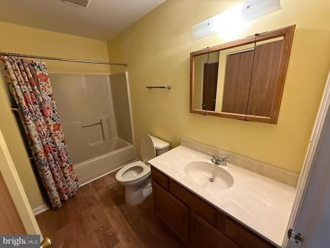 Building Photo - 101 Washington St