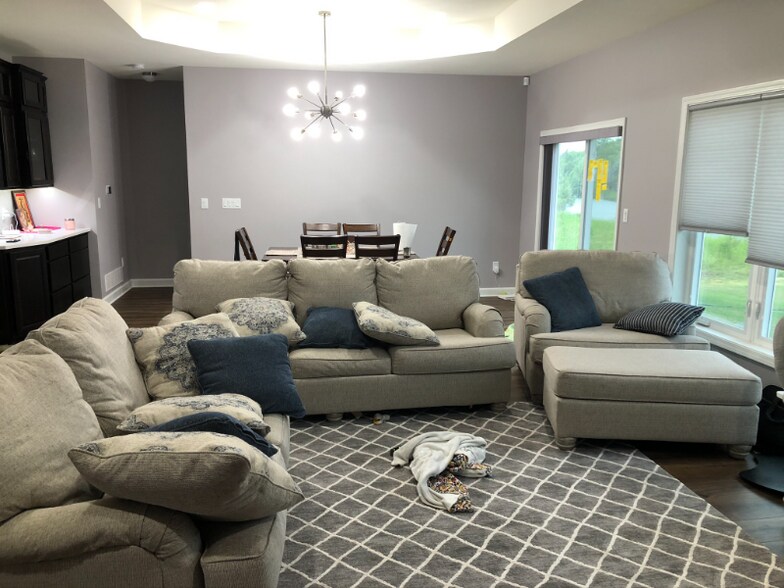 Building Photo - 144 Candleberry Ln