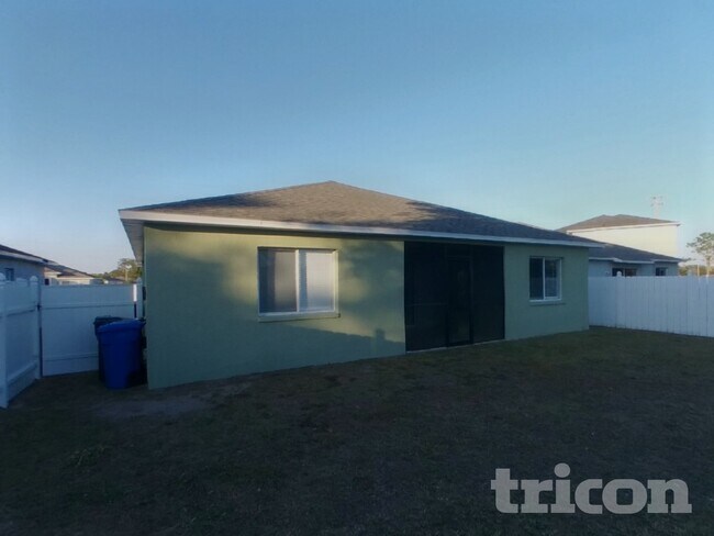 Building Photo - 11813 Brenford Crest Dr