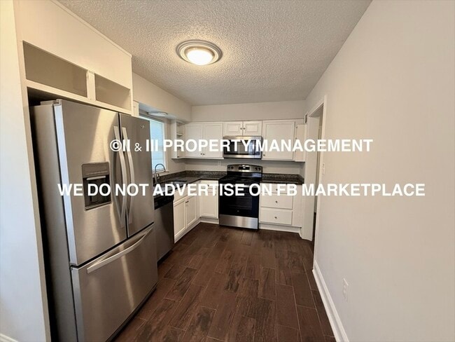 Building Photo - 734 E 63rd Terrace