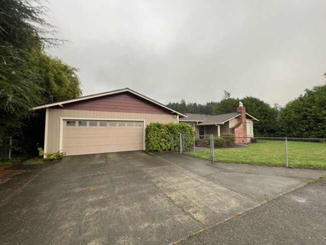 Building Photo - Great Bayside Home