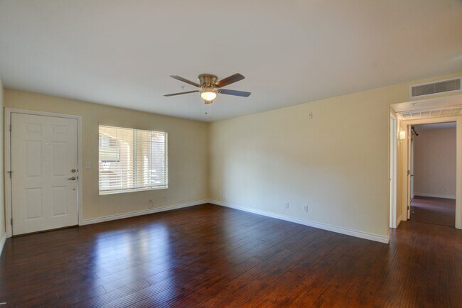 Building Photo - 2111 Jetty Rock Dr
