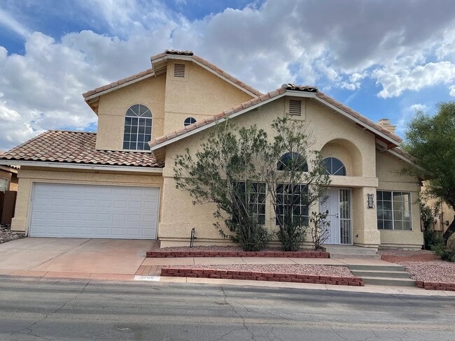 Primary Photo - 3765 W Koshare Ln