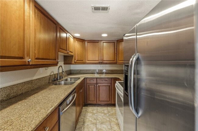 Building Photo - 23821 Hillhurst Dr
