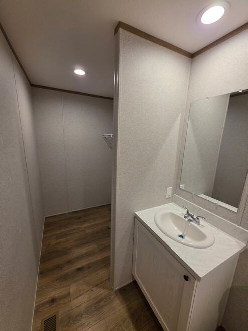 Building Photo - 12515 Bonnie Ln