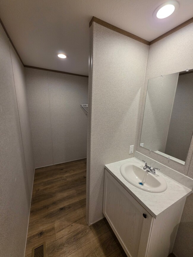 Building Photo - 12515 Bonnie Ln